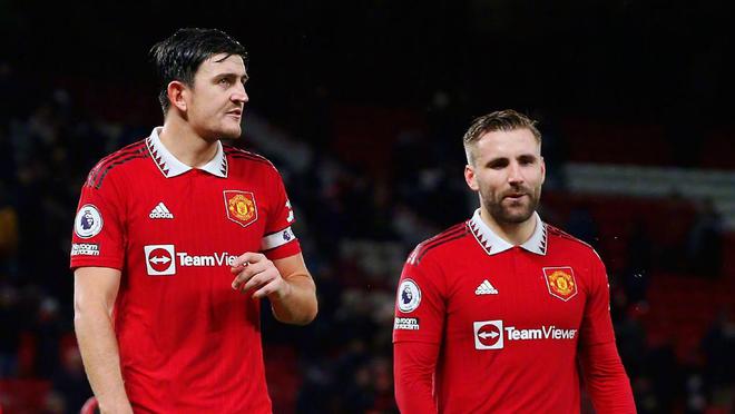 奇球员穿过 奇球员穿过